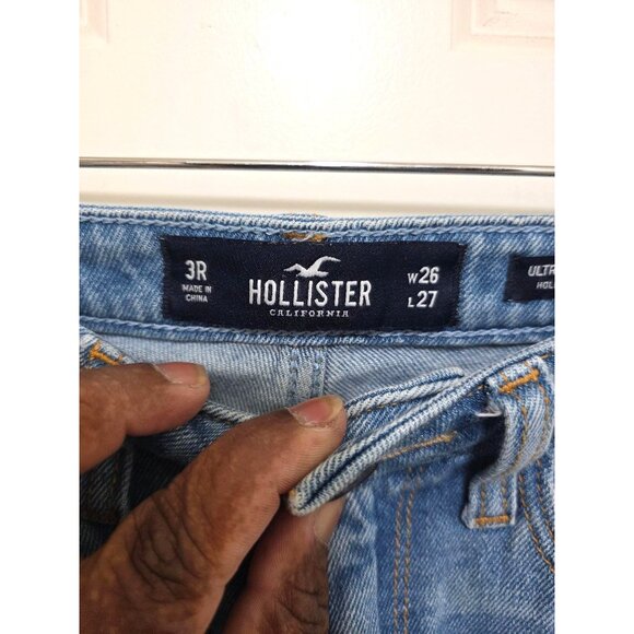 Hollister Ultra High-Rise Mom Jeans Light Wash Size 26W 27L Denim Women's - Picture 6 of 8